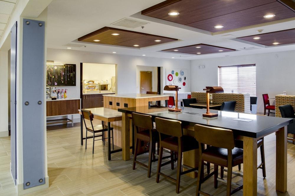 Holiday Inn Express & Suites Jacksonville By Ihg South Jacksonville Luaran gambar